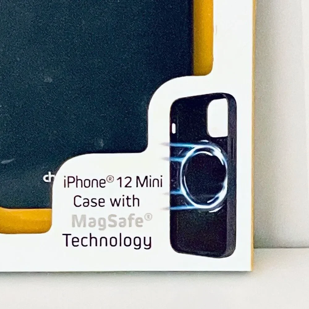 NWT New in Box  charge worx iphone 12 mini Black case with magsafe technology